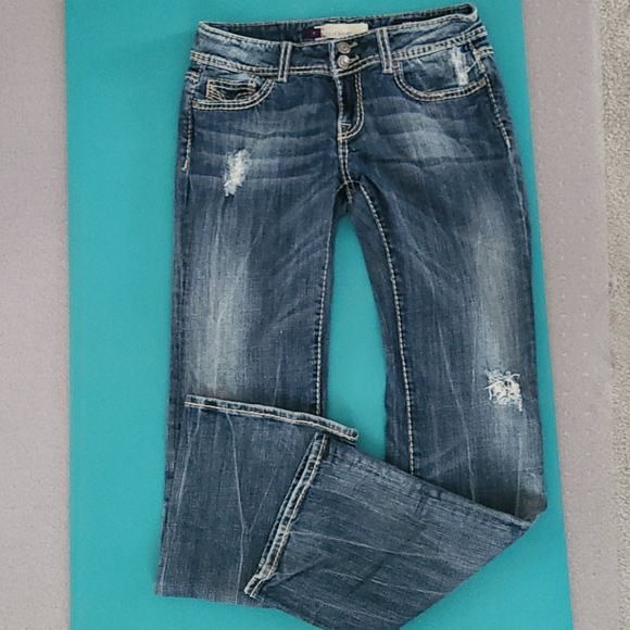 Vigoss Denim - Vigoss size 7 distressed boot cut jeans